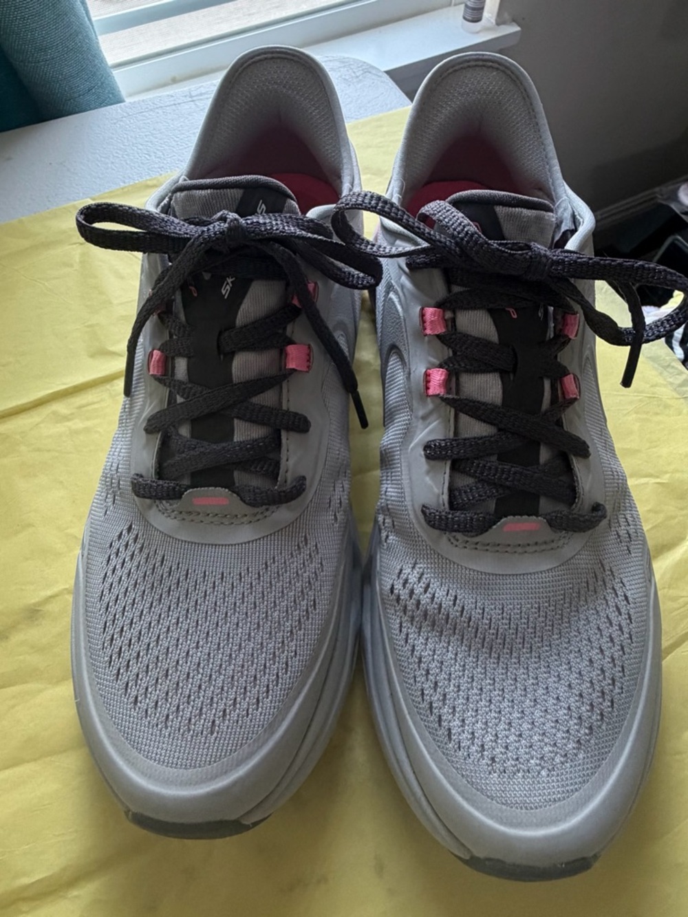 Nike Women's Gray Athletic Sneakers with Pink Highlights